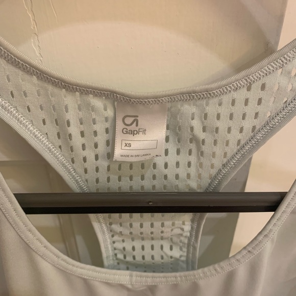 Gap Athletic Mesh Tank Top - Picture 4 of 6